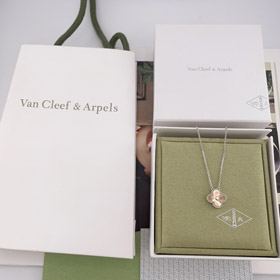 Van Cleef & Arpels Weißgold und Rosegold Diamant Vierblatt Kleefer Halskette-3833  